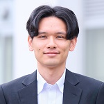 秋山 稜登