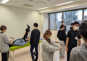 医学祭・秋の散歩道「A2健康ブース」を行い、大好評でした